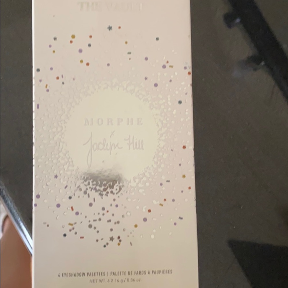 Jaclyn hill eye shadows the vault